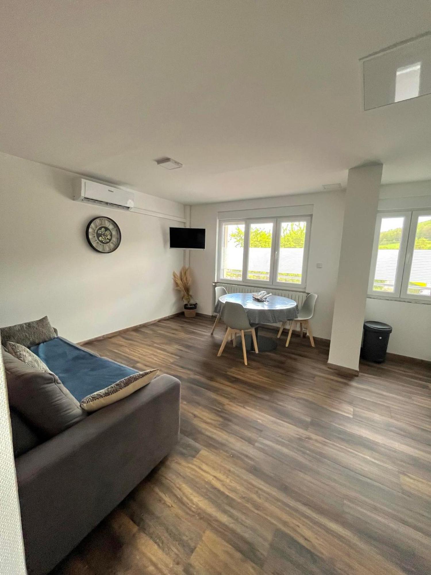 Gm Gite Maison Neuve Et Tout Confort Lucey Exterior photo